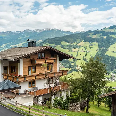 Buchauer Apartment *